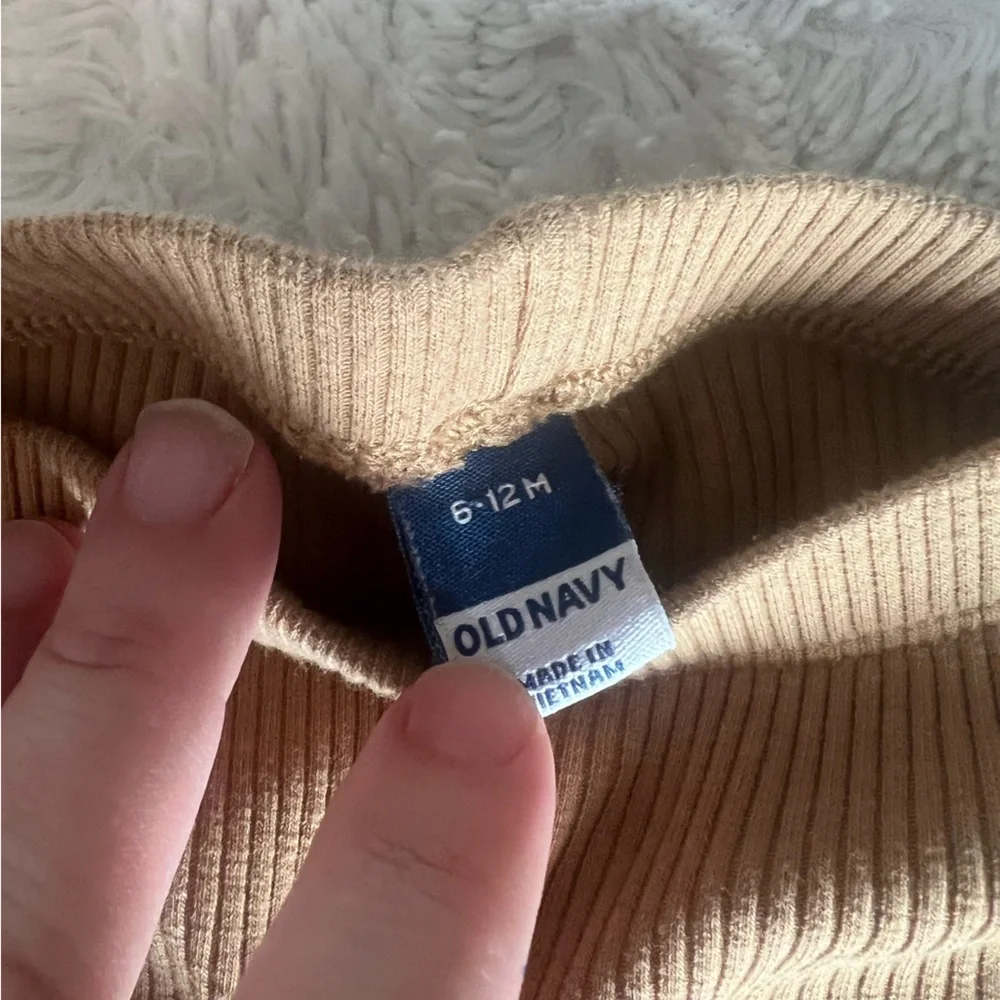 Old Navy Bundle 6-12 Months